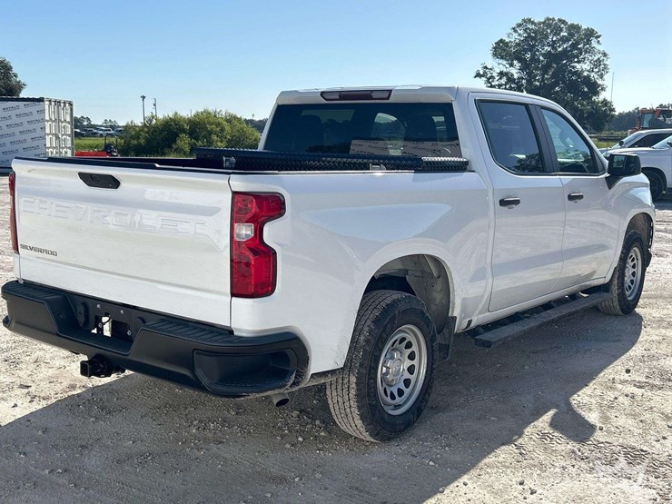 2021-chevrolet-silverado-1500-image-3