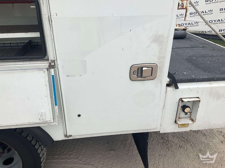 2014-ford-f550-image-39