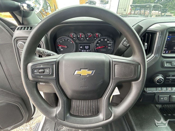 2022-chevrolet-silverado-1500-image-12