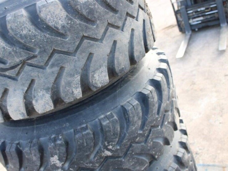 (4)ground-hawg-tires-14/35/15-w/rims-image-5