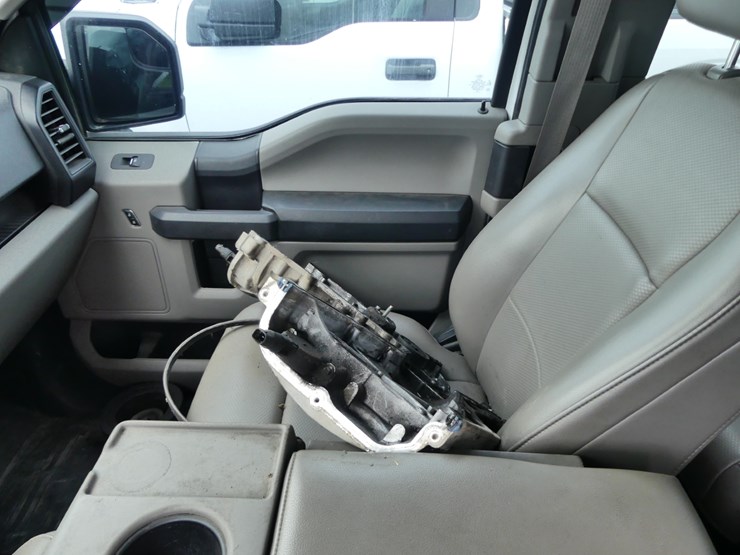 2019-ford-f150-xl-image-12
