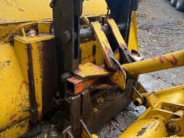 1974-john-deere-644-image-12