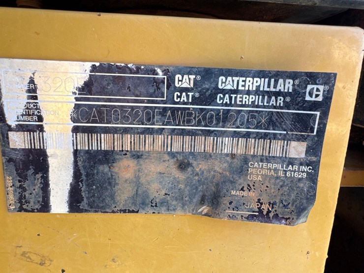 2013-caterpillar-320el-image-10