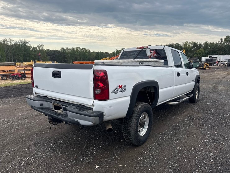 2003-chevrolet-2500hd-image-5