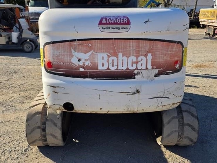 2006-bobcat-341g-image-23