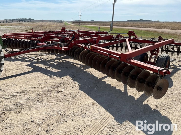 case-ih-3950-image-9