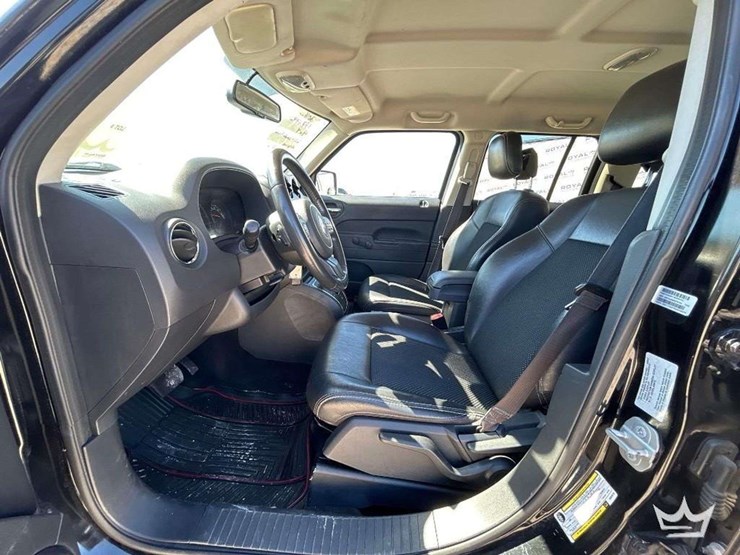 2016-jeep-patriot-image-12
