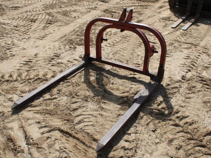 3pt-bale-fork-46"x53"-image-3
