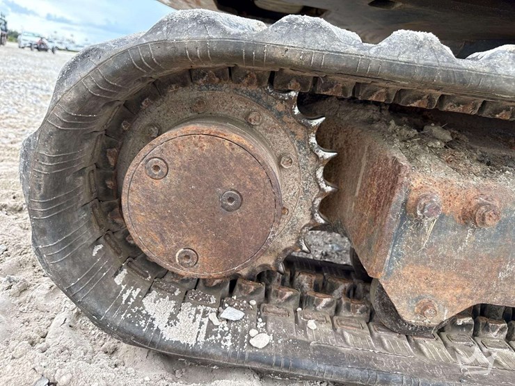 2019-kubota-kx71-3-image-32