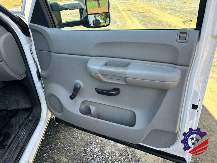 2008-chevrolet-silverado-3500hd-image-29