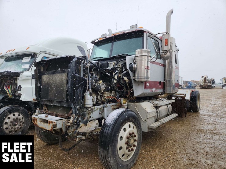 2012-western-star-4900-image-1