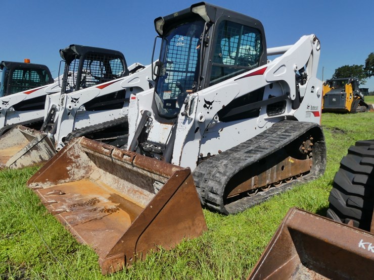 2015-bobcat-t770-image-1