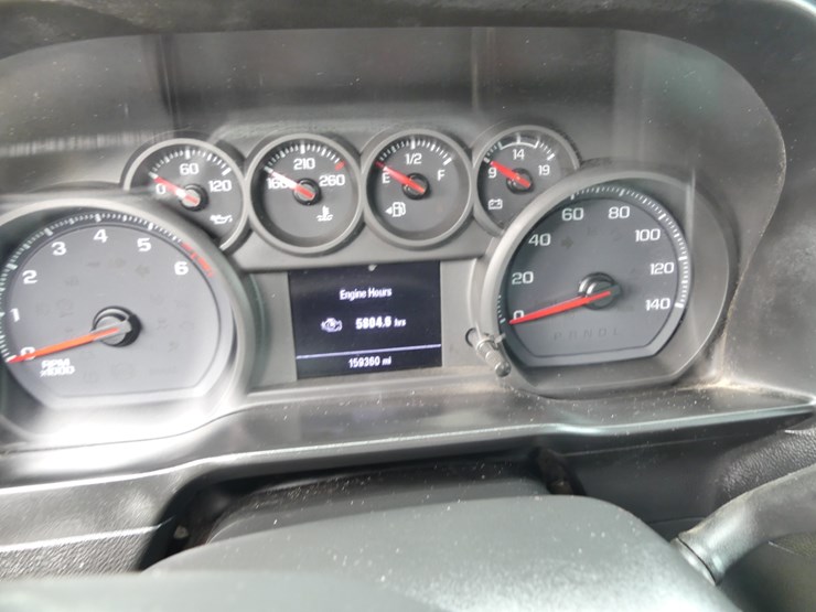 2020-chevrolet-2500-image-15