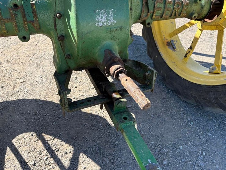 john-deere-b-image-11