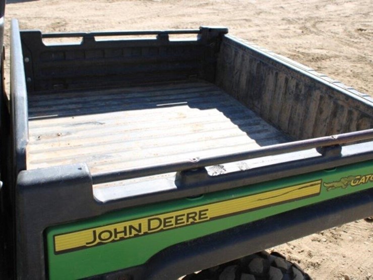 john-deere-gator-image-10