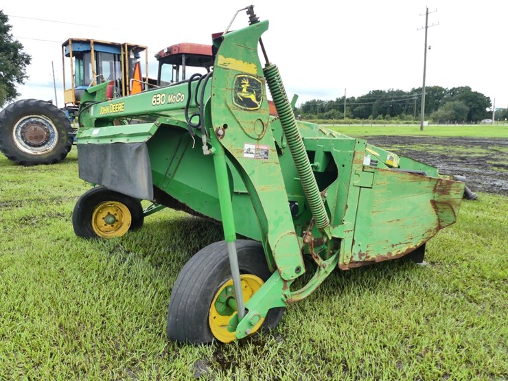john-deere-630-image-4