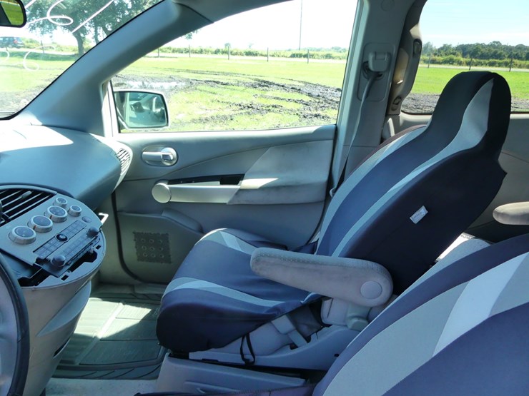 2005-nissan-quest-image-10