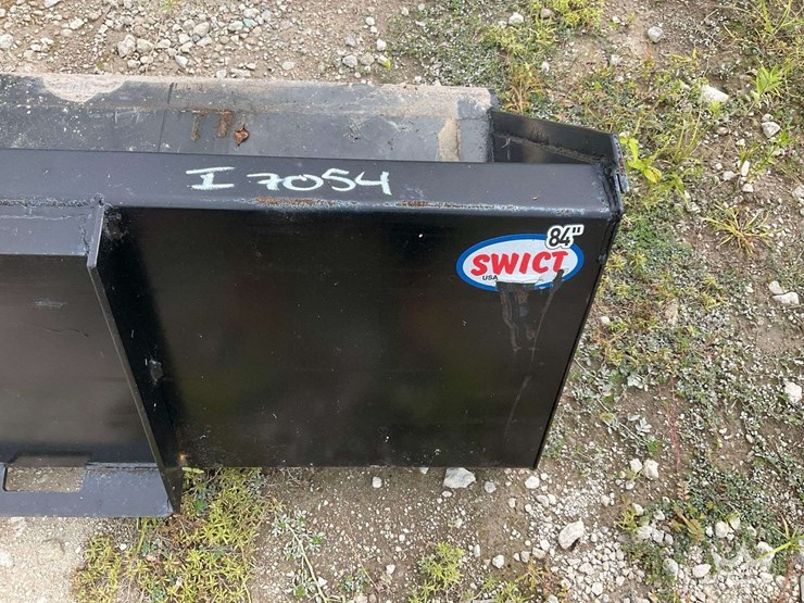 2026-swict-84in-bucket-skid-steer-attachment-image-3