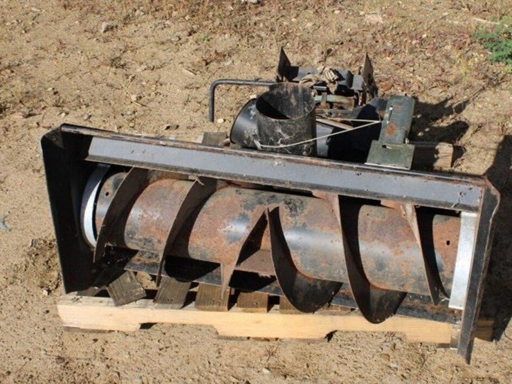 40"-snow-blower-attachment-image-2