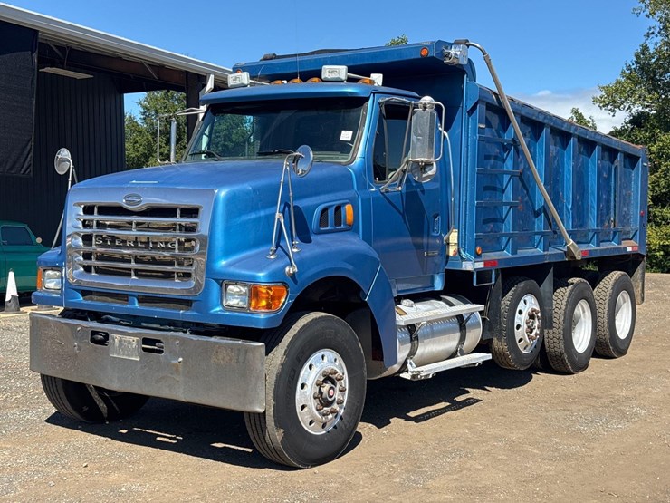 2005-sterling-l9500-image-1
