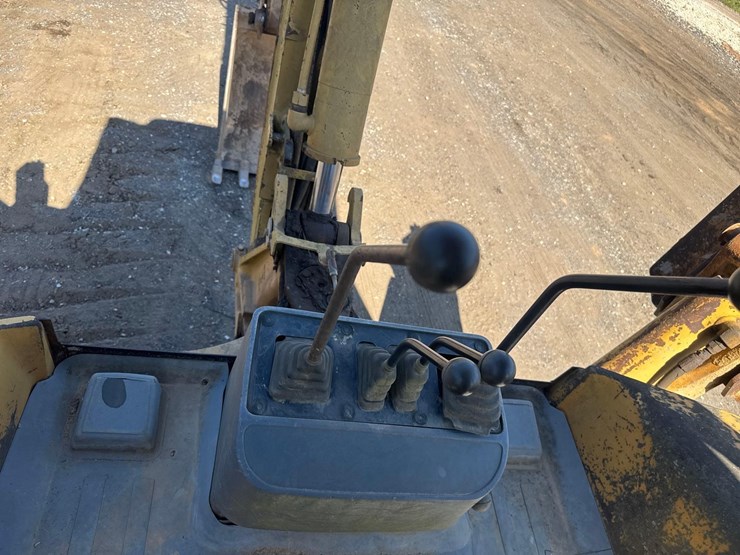 1998-caterpillar-416c-image-69