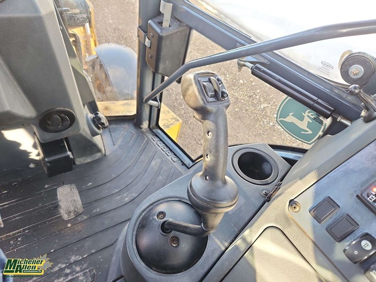 2014-deere-310sk-image-8