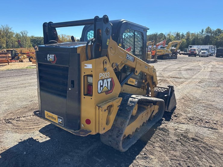 2022-caterpillar-259d3-image-6
