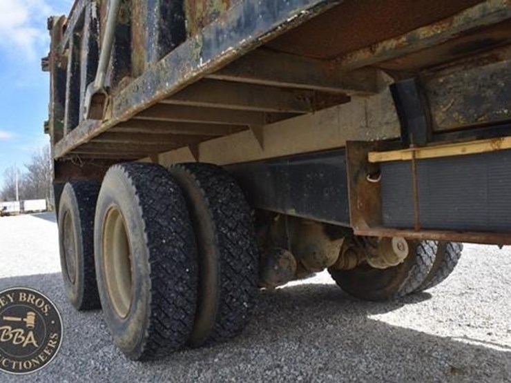 1988-ford-l8000-image-25