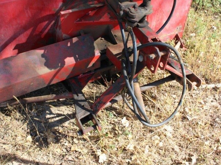 3-point-heavy-duty-pto-driven-snow-blower-image-8