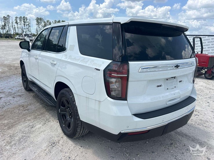 2023-chevrolet-tahoe-image-4