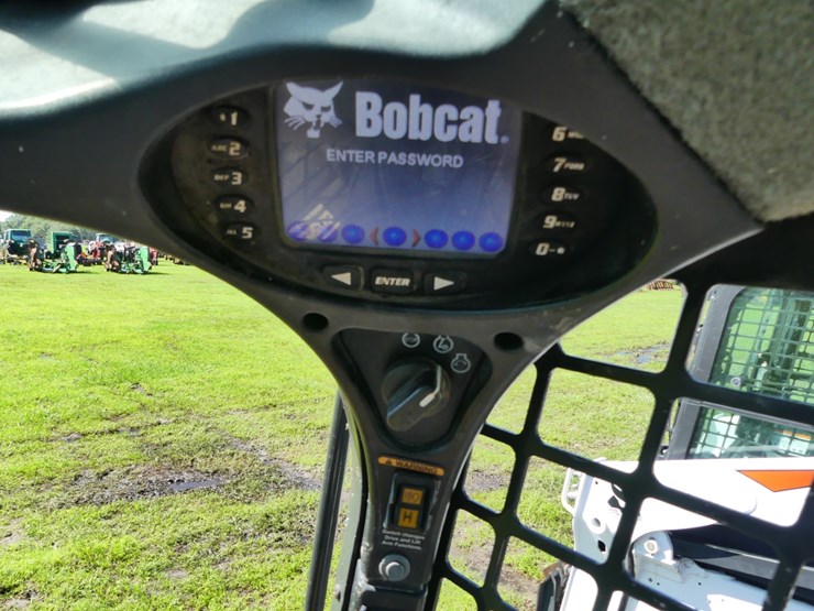 2023-bobcat-t770-image-14