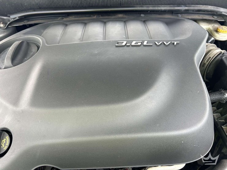 2014-dodge-avenger-sedan-image-10