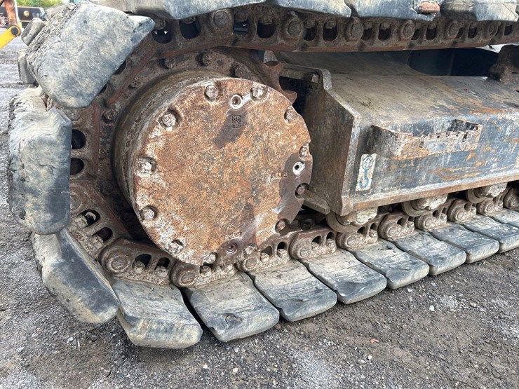 2023-deere-135-p-tier-image-59