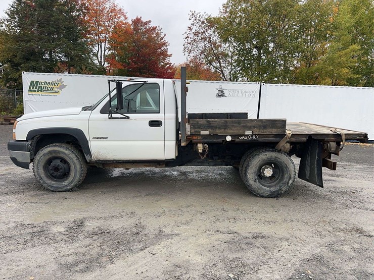 2006-chevrolet-silverado-3500-image-8