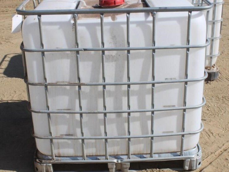 poly-tanks-in-cages-image-4