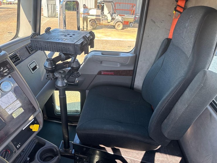 2018-kenworth-t370-image-45
