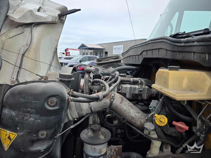2009-international-durastar-4300-image-12