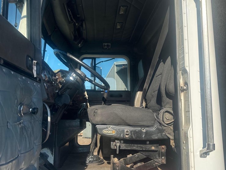 1999-international-5000-image-23