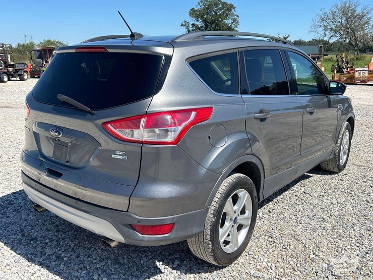 2014-ford-escape-image-3
