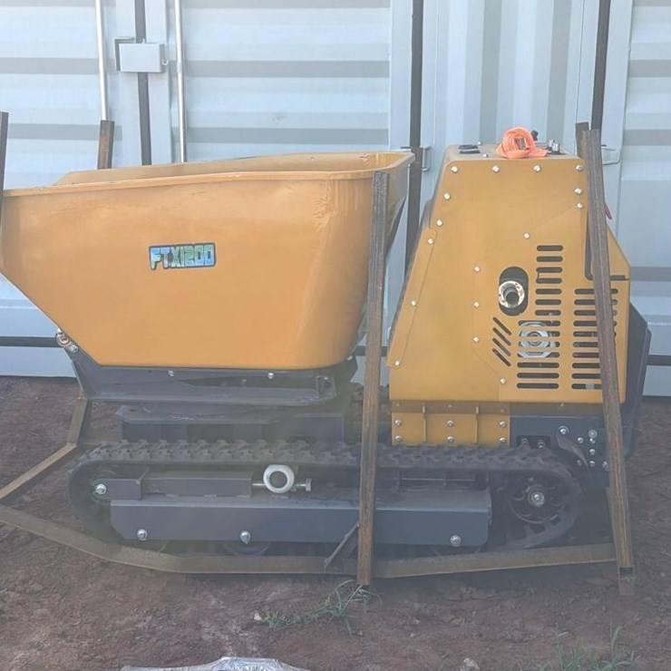 2025 FUTURE TRACKED MUD BUGGY