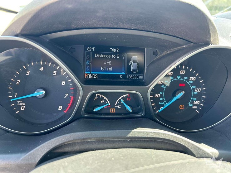 2014-ford-escape-image-16