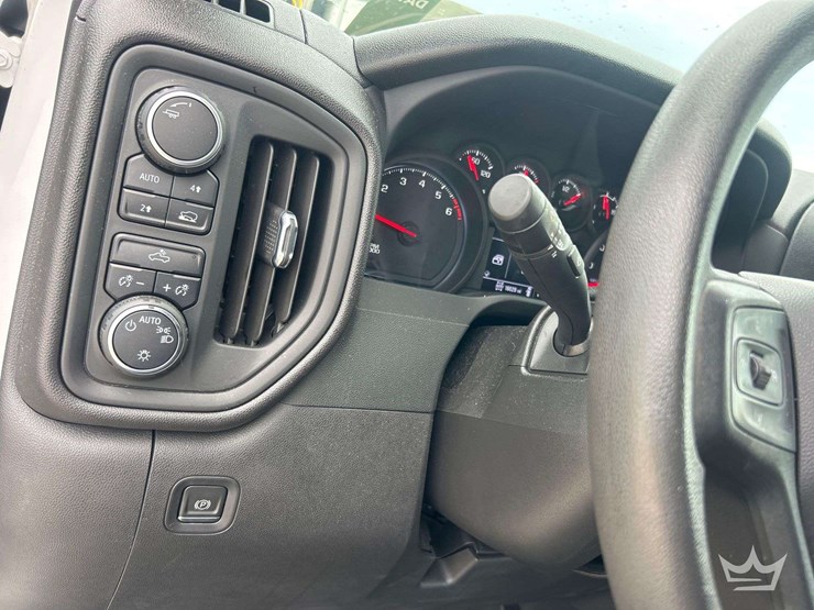 2022-chevrolet-silverado-1500-image-11