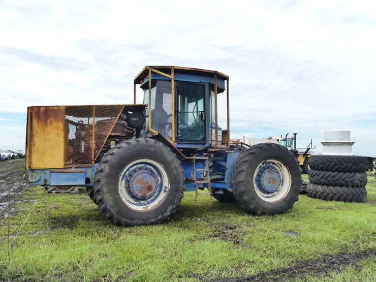 new-holland-9682-image-1