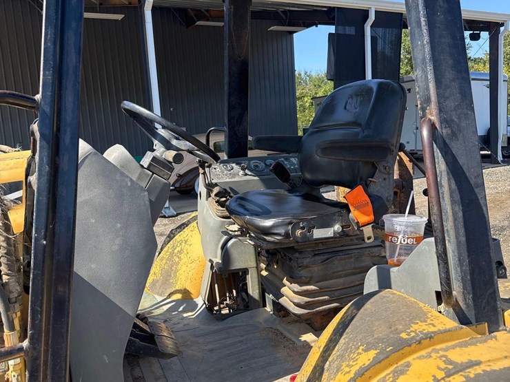 1998-caterpillar-416c-image-28