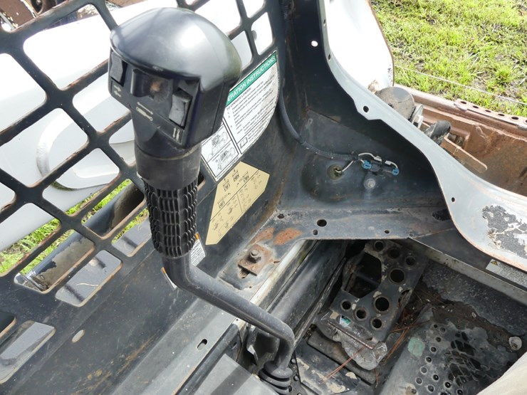 2019-bobcat-t550-image-14