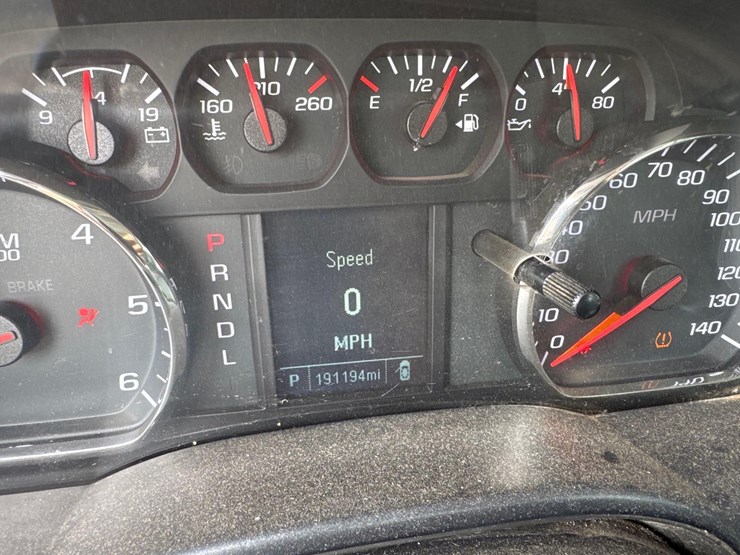 2017-chevrolet-silverado-1500-image-17