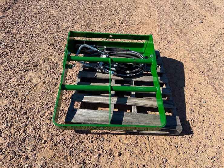 john-deere-8225r-image-8