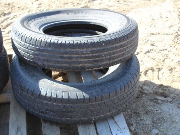 (4)-235/80r16-trailer-tires-image-3