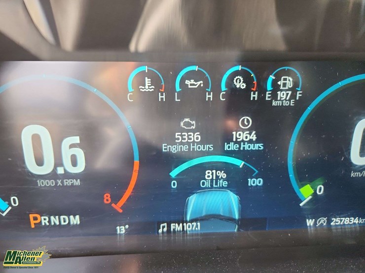 2021-ford-f150-image-26