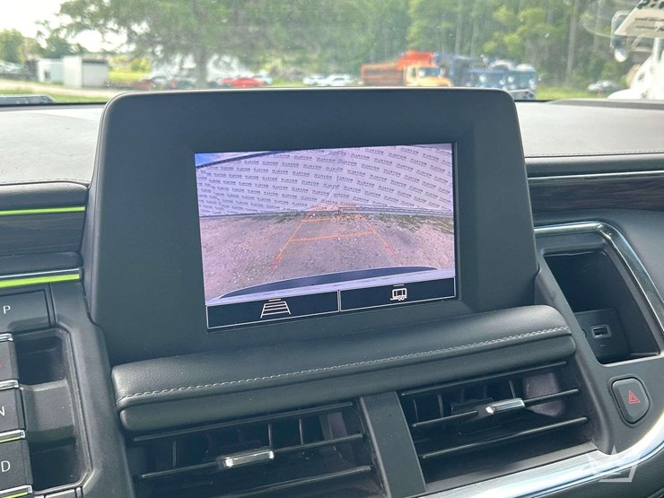 2022-chevrolet-tahoe-image-19